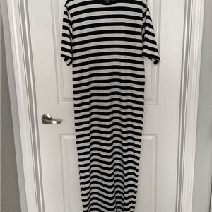 Boohoo Monochrome Striped Maxi Dress